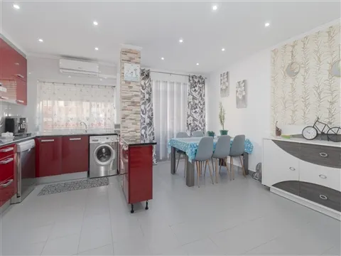 Apartamento T2 Venda Quinta da Lomba Barreiro