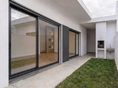 Moradia T4