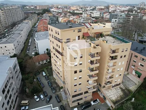 Apartamento T4
