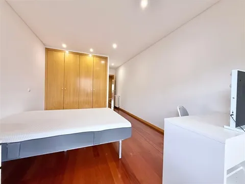 Apartamento T5