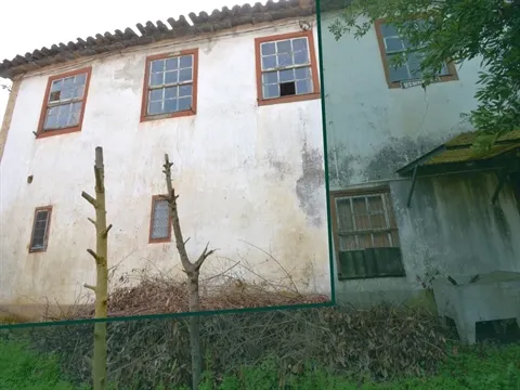 Moradia para Restaurar T2