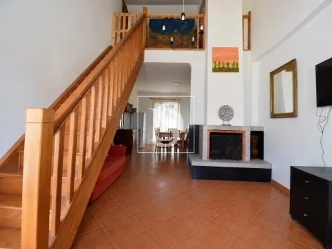 Moradia Geminada T2