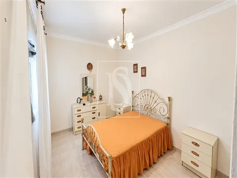 Moradia T1