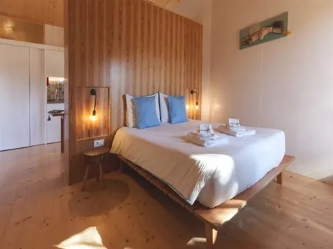 Hotel >=T10