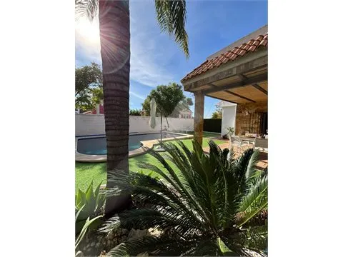 CHALET INDEPENDIENTE EN OLIVAR DE QUINTOS