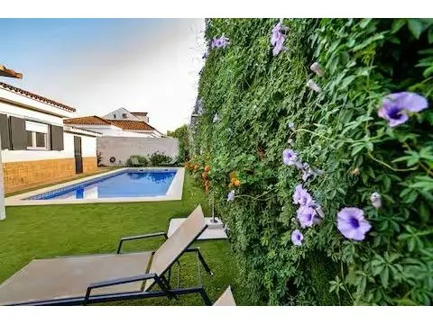 CHALET INDEPENDENTE ESPARTINAS