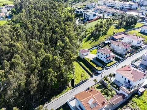 Lote com Projeto Aprovado para Construção de Moradia, em Mogege