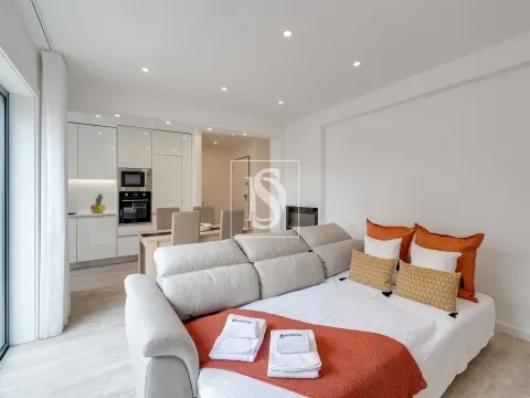 Apartamento T1, Totalmente Renovado, em Aver-o-Mar