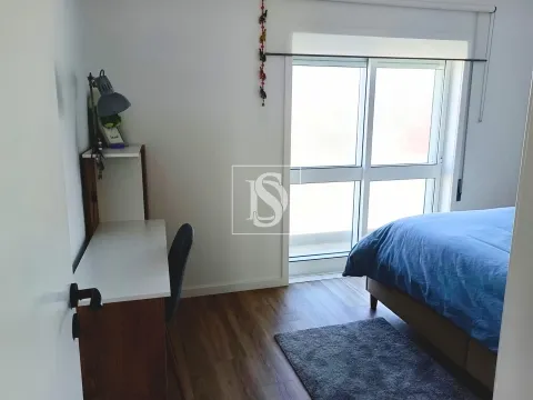 Andar Moradia, T2,Totalmente Renovado, c/ vista mar, em Lavra