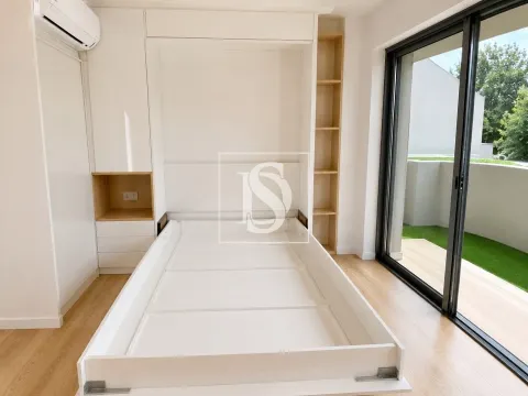 T0 pronto a habitar na Rua Faria Guimarães, Porto