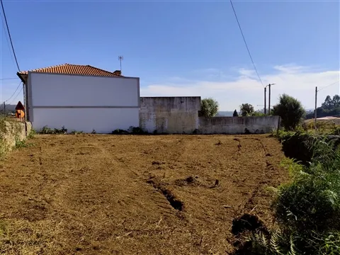 Terreno para construção de moradia, em Góios, Barcelos