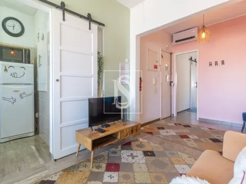 T1 Remodelado e Decorado e Equipado na Av. Defensores de Chaves, Lisboa
