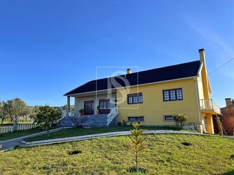 Propriedade com 7.520 m² junto à Serra de Montejunto | Cadaval