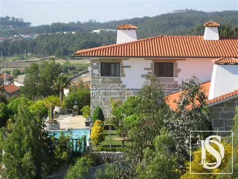 Moradia T4