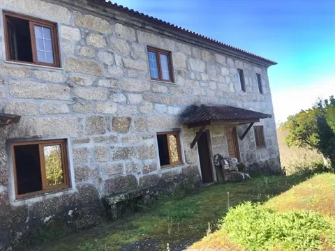 Quinta T4
