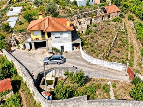 Moradia T2