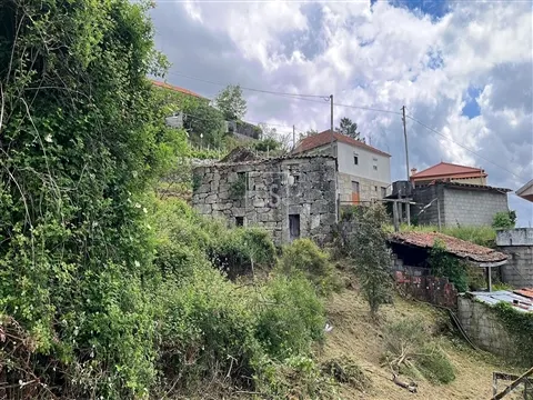 Moradia Devoluta T3 Venda