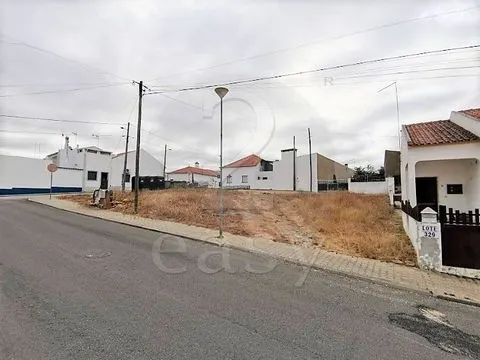 Urban Land with 422.21 m2, Alvalade, Alentejo