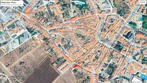 Casa centenária T3 para remodelar, Borba, Alentejo 