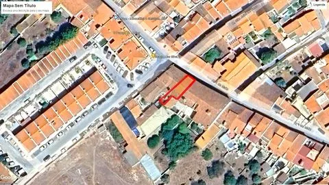 Casa centenária T3 para remodelar, Borba, Alentejo 