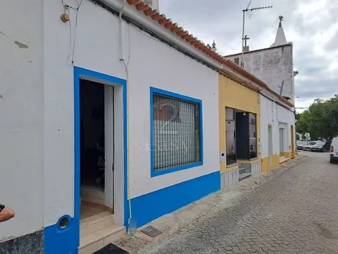 VIDIGUEIRA &#26377;&#25910;&#20837;&#30340;&#24453;&#21806;&#25151;&#23627;