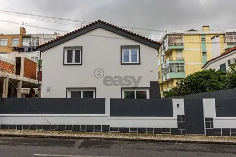 Moradia nova isolada T4 em Agualva Cacém