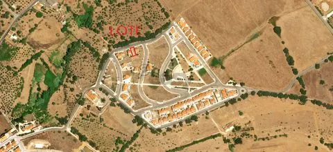 229m2 &#30340;&#24314;&#31569;&#29992;&#22320;&#65292;Vila Viçosa&#65292;&#38463;&#36830;&#29305;&#33593;