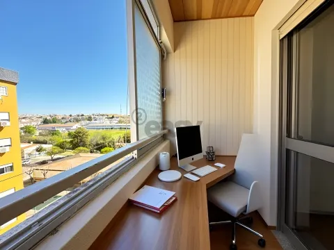 条件优越的明亮 1 卧室公寓 – Bairro do Revoltilho， Elvas