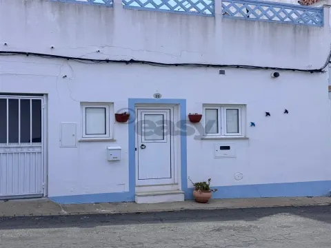 Moradia T1 totalmente mobilada em excelente estado, Castro Verde