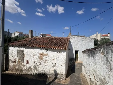 House in Ruin with 6 rooms – A-das-Neves, Santa Bárbara de Padrões ,Castro Verde
