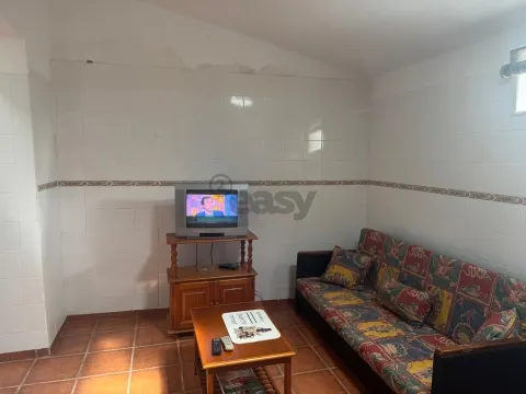 Moradia T2, usada,  Almeirim, Castro Verde