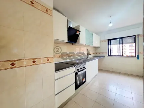 T2 remodelado nas Mercês