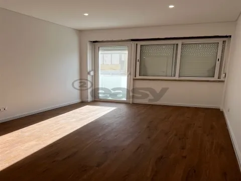 T3 Totalmente Remodelado – Elegância, Conforto e Modernidade