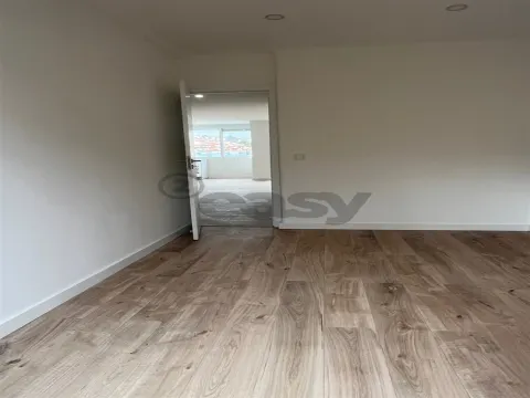 T3 Remodelado Excelente Oportunidade centro de Alverca