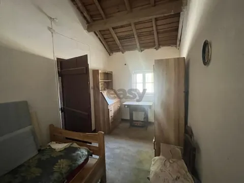 Moradia típica T2 com Quintal, São Mateus, Montemor-o-Novo