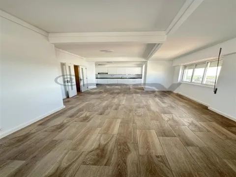 Apartamento T3 Remodelado a estrear em Beja