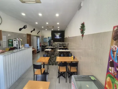 Snakc Bar/Café para trespasse no Catujal, Loures