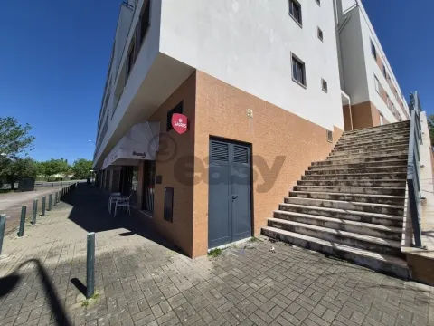 T2 na Ameixoeira com parqueamento