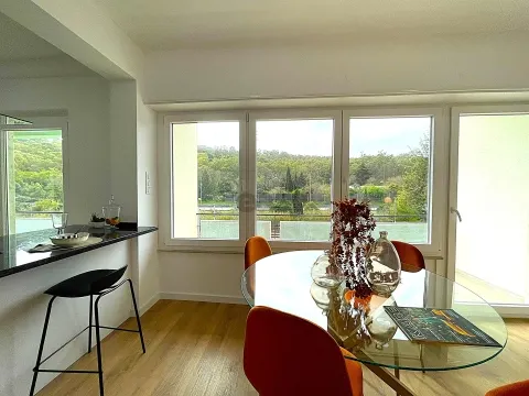 T3 Totalmente Remodelado com Varanda e Suite – Pronto a Habitar