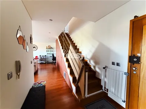 T3 DUPLEX EM MACIEIRA DA MAIA