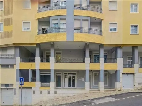 Venda Amadora Store 100m2