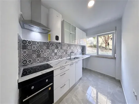3 Bedrooms Cacém refurbished with storage room