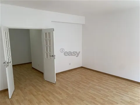 T3 totalmente Renovado com 130 m² e Varanda