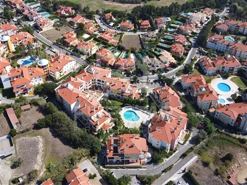T3 – Quinta da Beloura – Amplos Terraços – Box 3 Carros