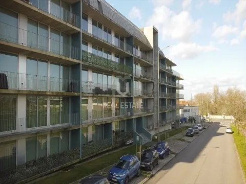 T1 NOVO em Condomínio Privado com Piscina e Ginásio em Espinho