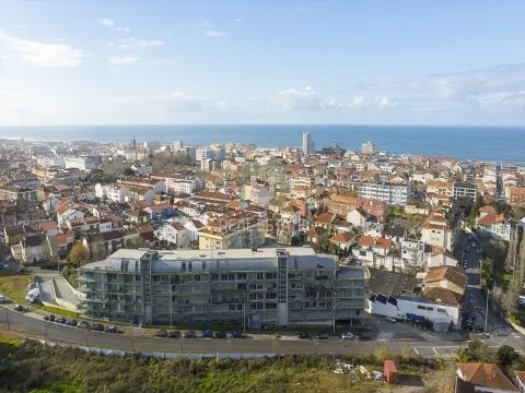 T1 NOVO em Condomínio Privado com Piscina e Ginásio em Espinho