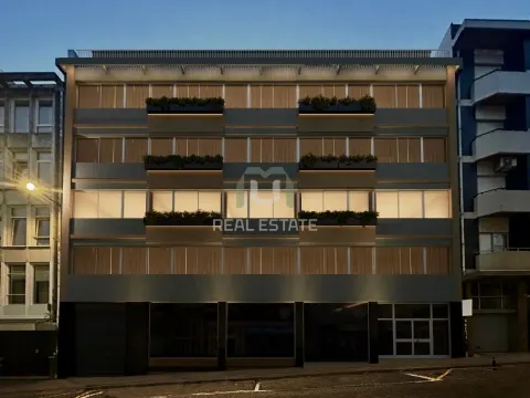 Apartamento T2 com 2 suítes em Santa Catarina, Porto