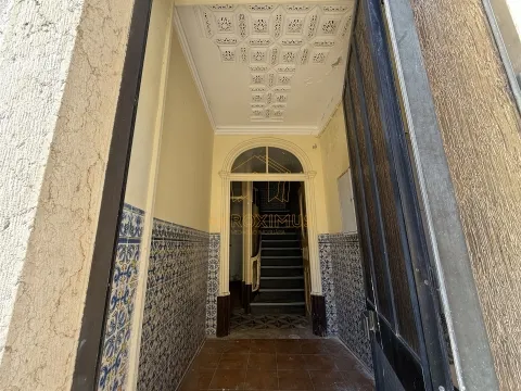 Prédio no centro da cidade - Figueira da Foz