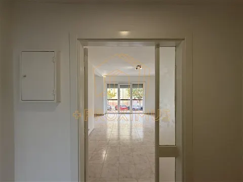 Apartamento T4 Remodelado