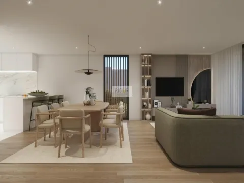 Moradia com 4 quartos e 120m2 de jardim no Castelo da Maia